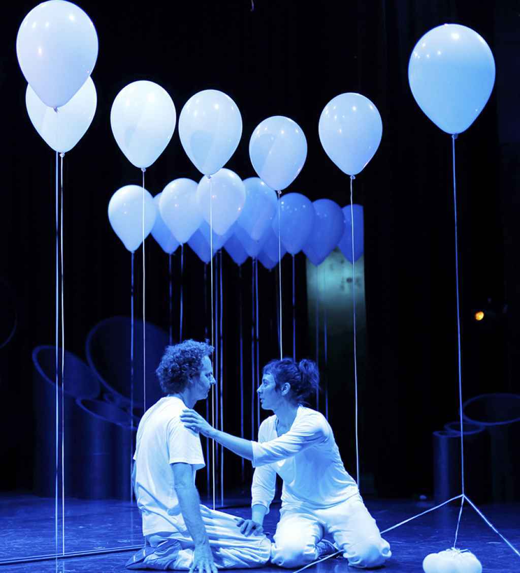 Riverlinks presents The Moon's A Balloon