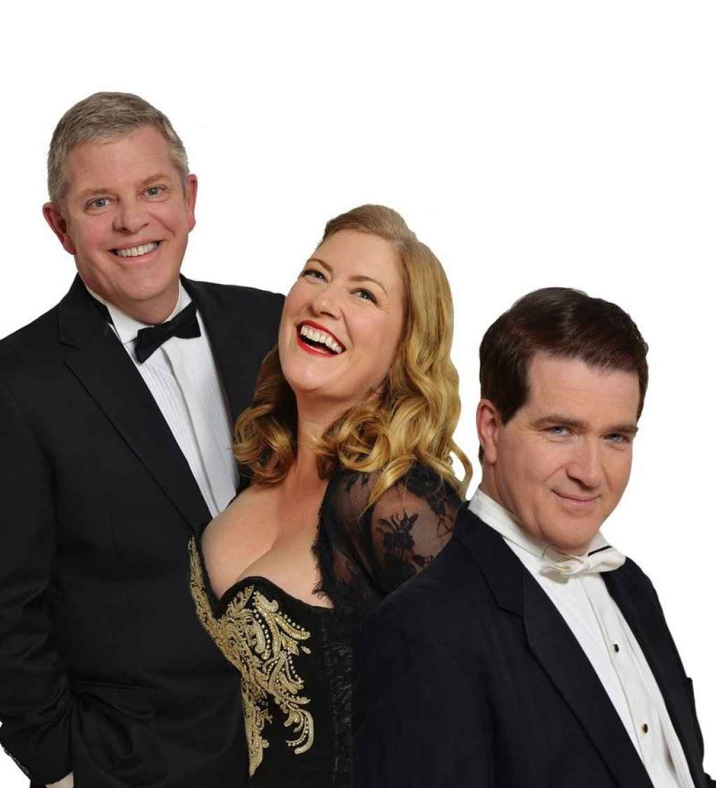 Riverlinks and Promac Productions present PAVAROTTI : KING OF THE HIGH C -- AN AFTERNOON DELIGHT